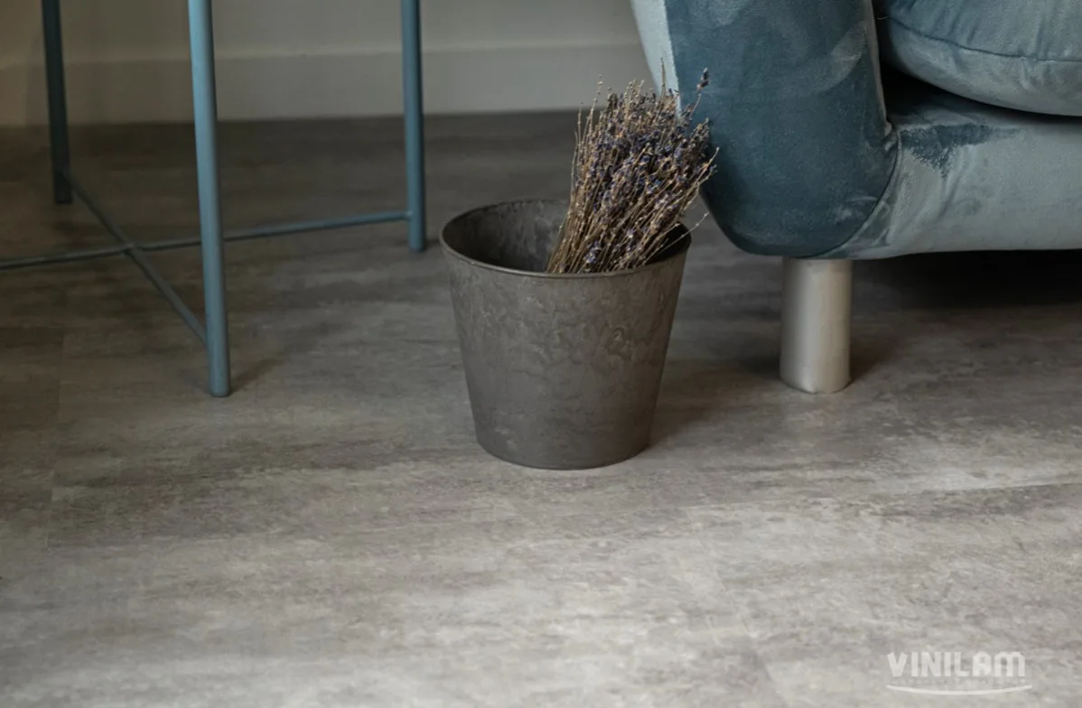 Кварцвиниловая плитка Vinilam клеевая Ceramo Stone Glue Цемент Светлый 71614 950×475×2,5