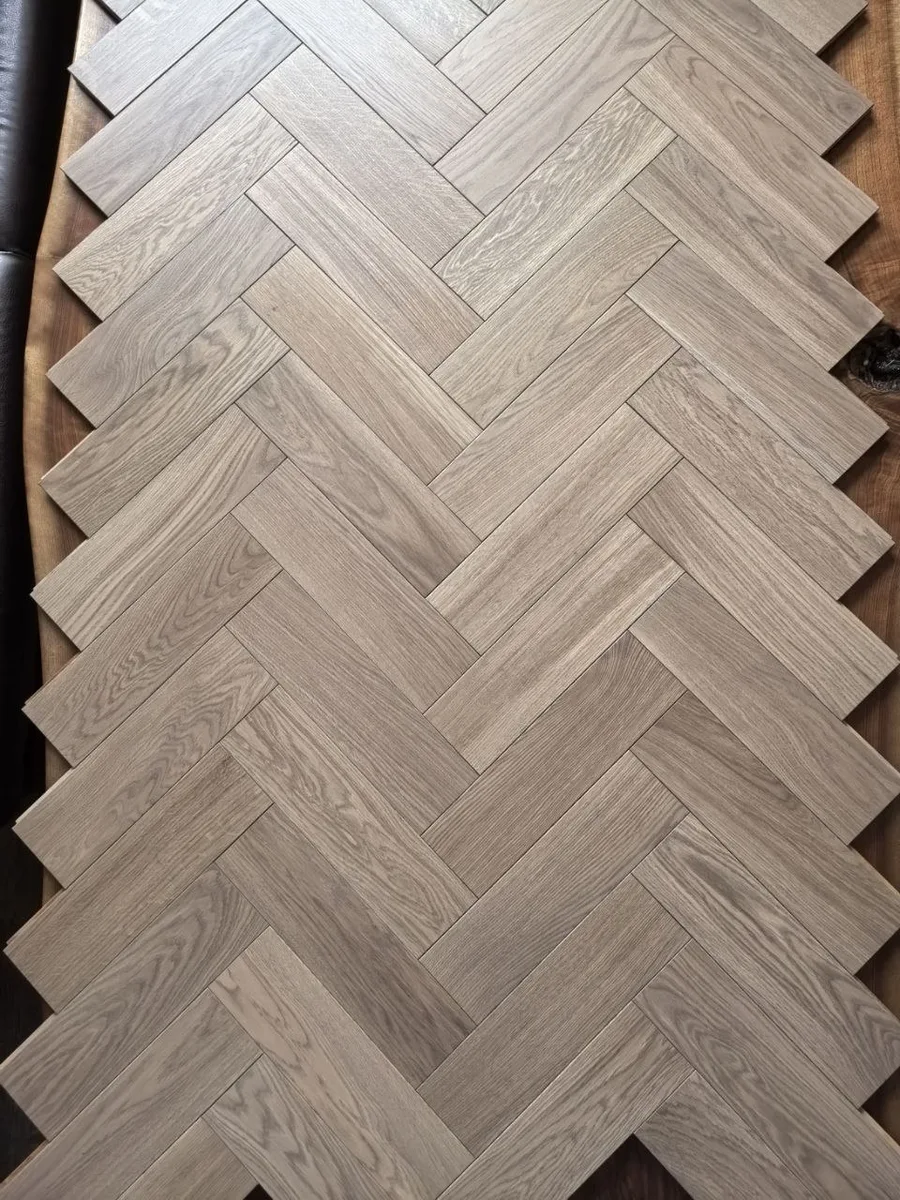 Инженерная доска Епаркет Дуб Северный селект лак венгерская елка 540×90×15