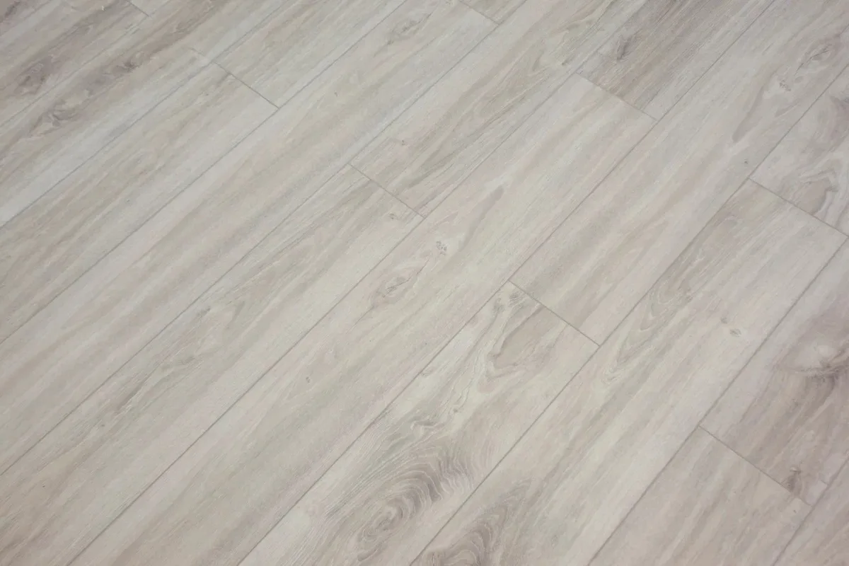 Кварцвиниловая плитка Damy Floor клеевая Family LVT Дуб Белый SL3739-3-LVT 1227×187×2,5