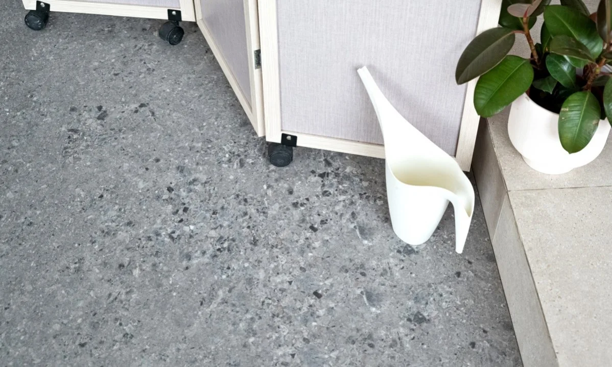 Кварцвиниловый SPC ламинат Vinilam Ceramo Stone Терраццо 71613 940×470×8