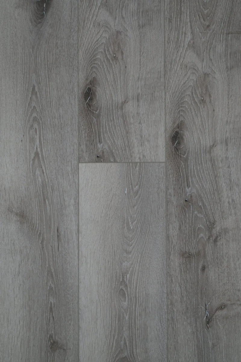 Кварцвиниловый SPC ламинат Damy Floor Family Дуб Состаренный Серый T7020-5D 1220×180×4