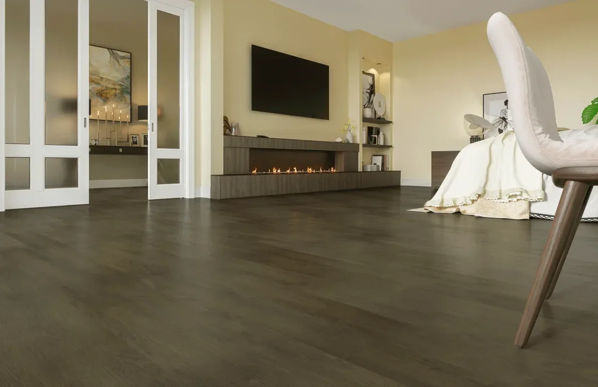 Кварцвиниловый SPC ламинат Home Expert Natural Орех классический 2178-04 1220×150×3,5