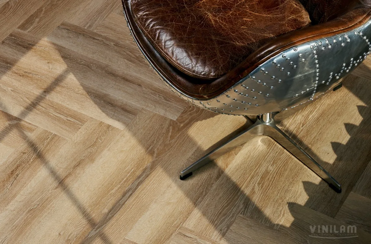 Кварцвиниловый SPC ламинат Vinilam Parquet Herringbone Паркет Классический IS11166 венгерская елка 720×120×6,5
